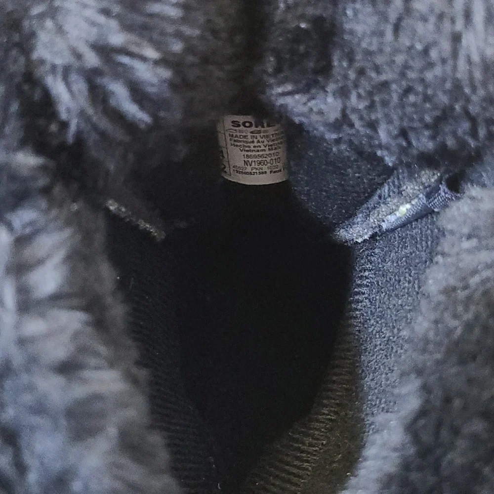 Sorel Black‎ Kids Snow Boots with Polar Bear Design
